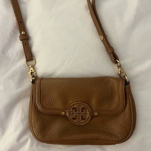 Tory Burch Amanda Crossbody | Tan with Gold Hardware FREE SHIPPING
